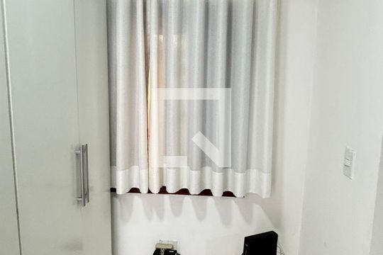 Quarto 1 de casa à venda com 3 quartos, 194m² em Jardim das Maravilhas, Santo André