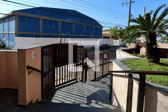 Fachada de apartamento para alugar com 2 quartos, 84m² em Jardim Tejereba, Guarujá