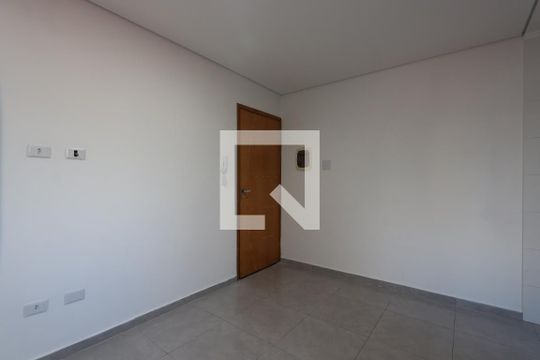 Sala de apartamento para alugar com 2 quartos, 42m² em Jardim Piqueroby, São Paulo