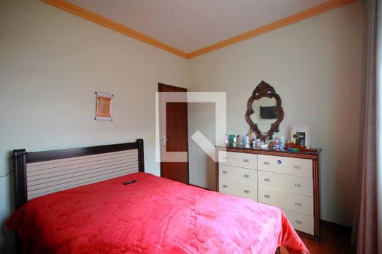 Quarto 1 de apartamento à venda com 2 quartos, 80m² em Santa Tereza, Belo Horizonte