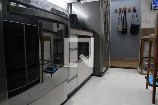 Cozinha de apartamento à venda com 3 quartos, 89m² em Jardim Aida, Guarulhos