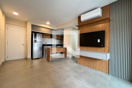 Sala/Cozinha de apartamento à venda com 1 quarto, 44m² em Indianópolis, São Paulo