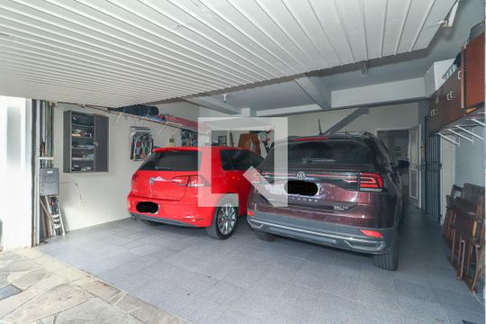 Garagem de casa à venda com 4 quartos, 372m² em Vila Jardim, Porto Alegre