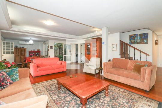 Sala de casa à venda com 4 quartos, 372m² em Vila Jardim, Porto Alegre