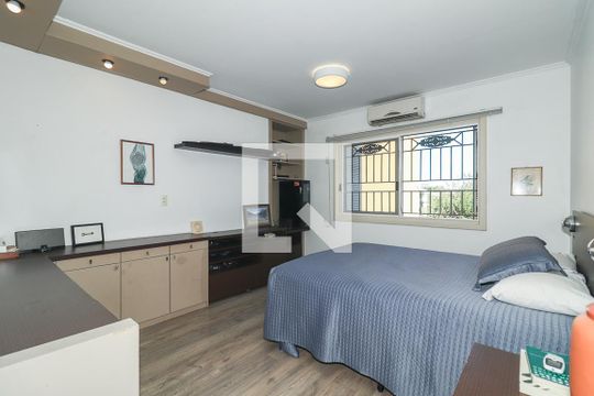 Suíte 2  de casa à venda com 4 quartos, 372m² em Vila Jardim, Porto Alegre