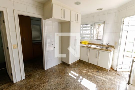 Área de Serviço de casa de condomínio à venda com 5 quartos, 1100m² em Residencial Morumbi, São Paulo