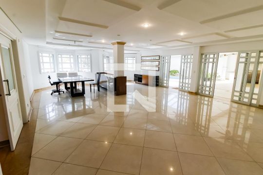 Sala 1 de casa de condomínio à venda com 5 quartos, 1100m² em Residencial Morumbi, São Paulo