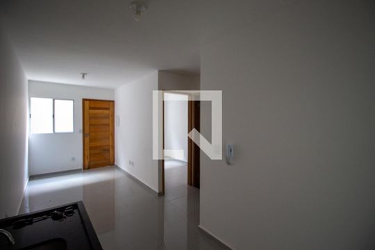 Cozinha de casa de condomínio para alugar com 2 quartos, 42m² em Parada Xv de Novembro, São Paulo