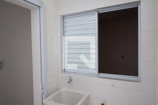 Área de Serviço de casa de condomínio para alugar com 2 quartos, 42m² em Parada Xv de Novembro, São Paulo