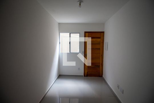 Sala de casa de condomínio para alugar com 2 quartos, 42m² em Parada Xv de Novembro, São Paulo