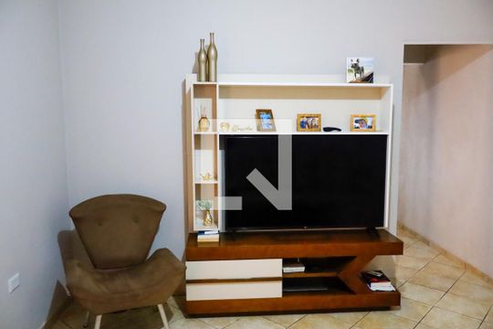 Sala de casa à venda com 5 quartos, 139m² em Pestana, Osasco