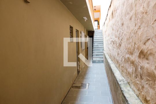 Corredor de casa à venda com 5 quartos, 139m² em Pestana, Osasco