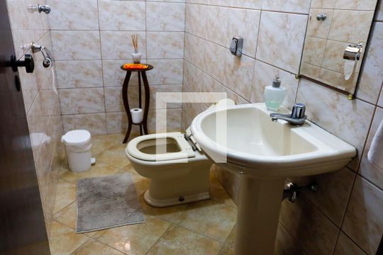 Lavabo de casa à venda com 5 quartos, 139m² em Pestana, Osasco