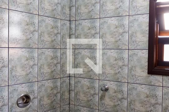 Banheiro da Suíte de casa à venda com 5 quartos, 139m² em Pestana, Osasco