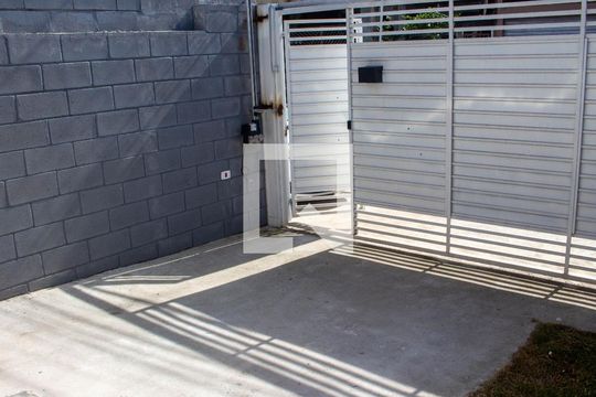 Garagem de casa para alugar com 2 quartos, 70m² em Aliança, Ribeirão Pires