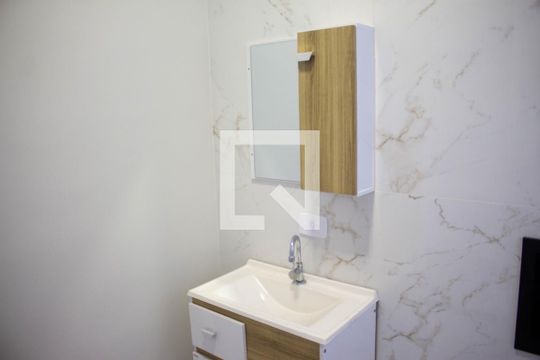 Banheiro Suite de casa para alugar com 2 quartos, 70m² em Aliança, Ribeirão Pires