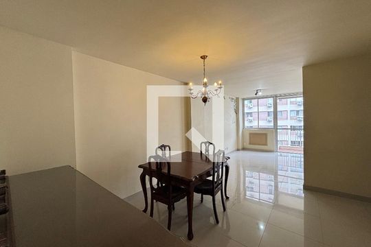 Sala de apartamento à venda com 3 quartos, 108m² em Copacabana, Rio de Janeiro