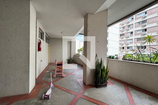 Área comum de apartamento à venda com 3 quartos, 108m² em Copacabana, Rio de Janeiro