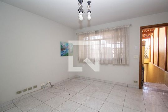Casa à venda com 2 quartos, 180m² em Nossa Senhora do O, São Paulo