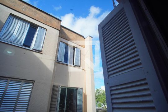 Vista do Quarto 3 de apartamento para alugar com 3 quartos, 75m² em Passo D’areia, Porto Alegre