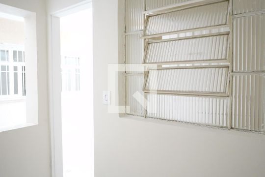 Área de Serviço de casa para alugar com 3 quartos, 175m² em Vila Regente Feijó, São Paulo