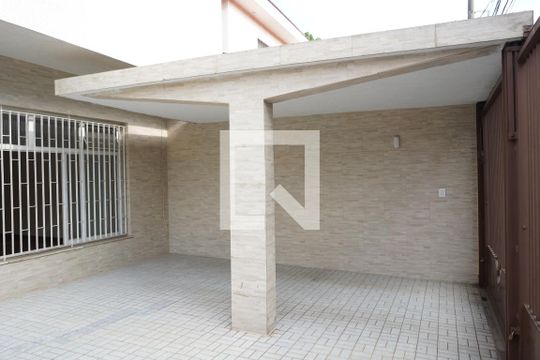 Área Externa de casa para alugar com 3 quartos, 175m² em Vila Regente Feijó, São Paulo