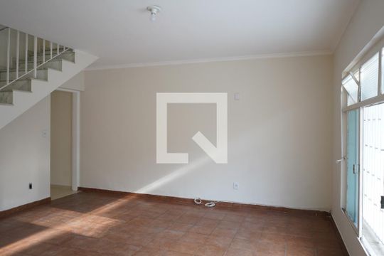Casa para alugar com 3 quartos, 175m² em Vila Regente Feijó, São Paulo