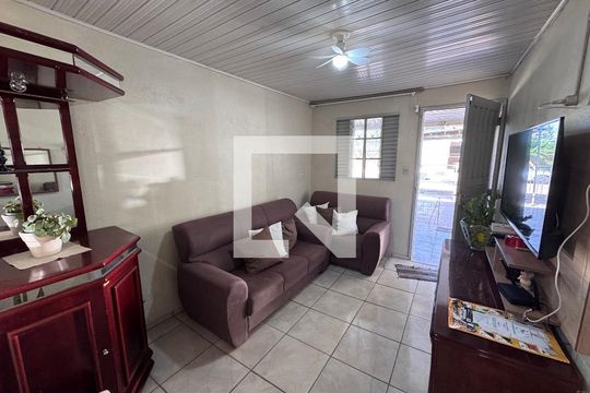 Sala de casa à venda com 2 quartos, 96m² em Santos Dumont, São Leopoldo