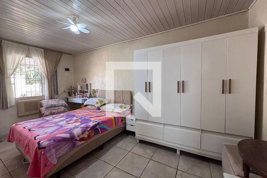 Quarto 1 de casa à venda com 2 quartos, 96m² em Santos Dumont, São Leopoldo