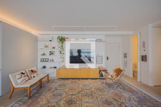 Sala de apartamento à venda com 3 quartos, 124m² em Jardim Paulistano, São Paulo