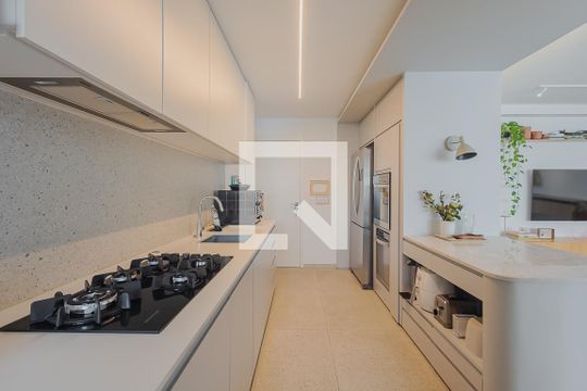 Cozinha e Área de Serviço de apartamento à venda com 3 quartos, 124m² em Jardim Paulistano, São Paulo