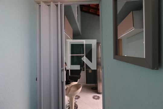 Lavabo de apartamento à venda com 2 quartos, 76m² em Jardim Cristiane, Santo André