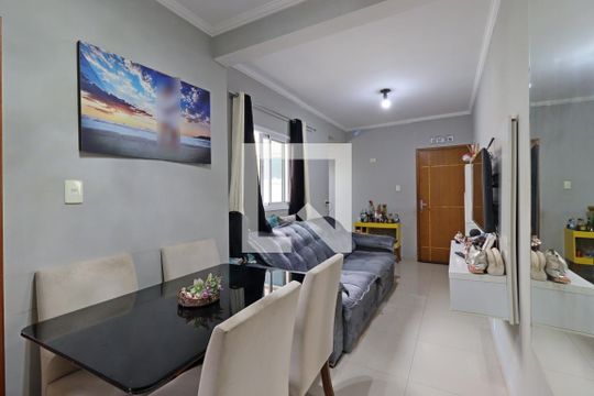 Sala de apartamento à venda com 2 quartos, 76m² em Jardim Cristiane, Santo André
