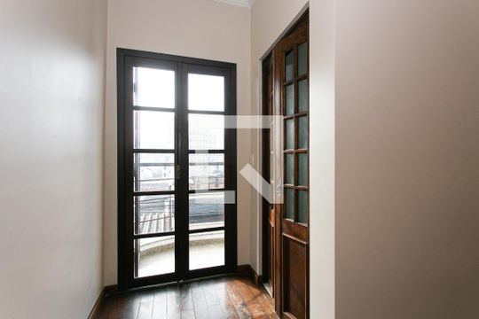 Suíte 1 de casa para alugar com 3 quartos, 302m² em Chácara Seis de Outubro, São Paulo