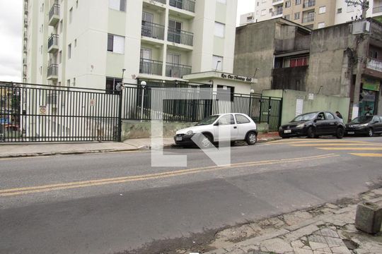 Rua Norte de casa à venda com 2 quartos, 300m² em Padroeira, Osasco
