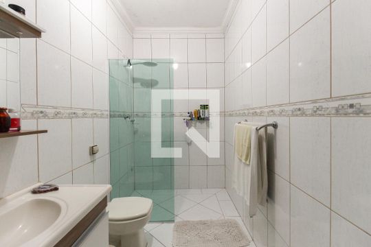 Banheiro da Suíte de casa à venda com 4 quartos, 260m² em Vila Campanela, São Paulo