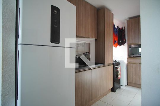 Cozinha de apartamento à venda com 2 quartos, 42m² em Sarandi, Porto Alegre