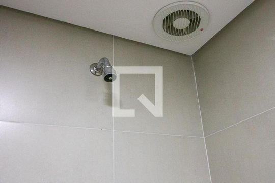 Banheiro de apartamento à venda com 1 quarto, 56m² em Vila Leopoldina, Santo André