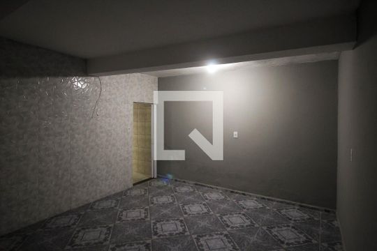 Quarto de casa para alugar com 1 quarto, 50m² em Vila Primavera, São Paulo