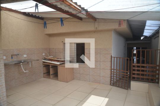 Área de Serviço de casa à venda com 2 quartos, 109m² em Cidade São Jorge, Santo André
