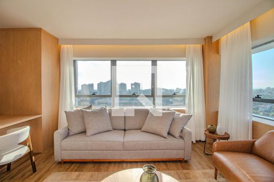 Sala de apartamento à venda com 1 quarto, 60m² em Chácara das Pedras, Porto Alegre