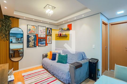 Sala de apartamento à venda com 2 quartos, 43m² em Morro Santana, Porto Alegre