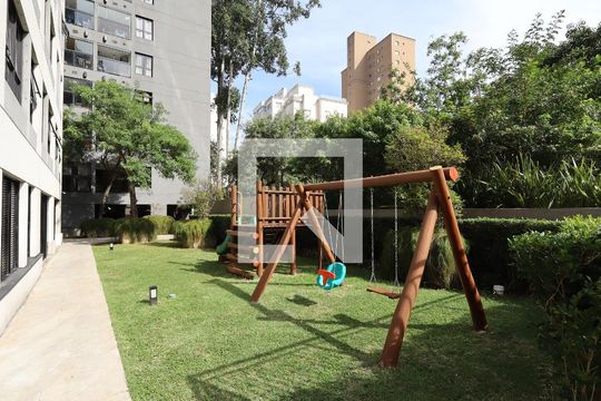 Área comum - Playground de apartamento para alugar com 1 quarto, 70m² em Vila Suzana, São Paulo
