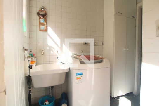 Área de Serviço de casa à venda com 3 quartos, 125m² em Jardim Prudência, São Paulo