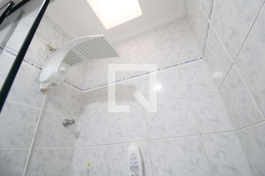 Banheiro Social de casa à venda com 3 quartos, 125m² em Jardim Prudência, São Paulo