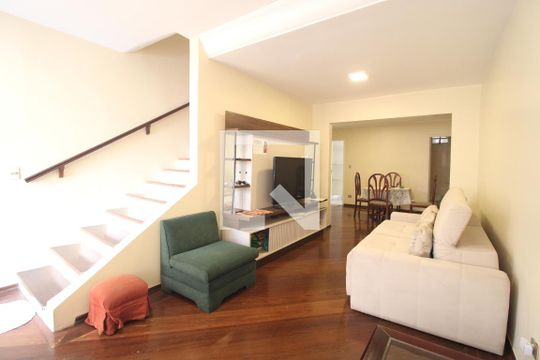 Casa à venda com 3 quartos, 125m² em Jardim Prudência, São Paulo