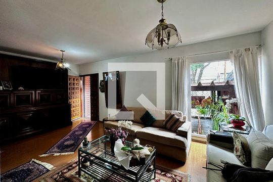 Sala de casa à venda com 3 quartos, 132m² em Brooklin Novo, São Paulo