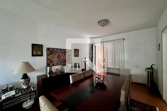 Sala de casa à venda com 3 quartos, 132m² em Brooklin Novo, São Paulo