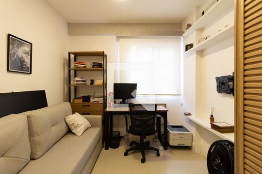 Escritório de apartamento à venda com 3 quartos, 140m² em Humaitá, Rio de Janeiro