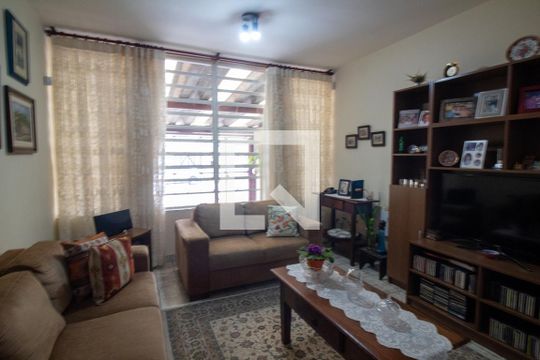 Sala de casa à venda com 4 quartos, 160m² em Vila Cordeiro, São Paulo